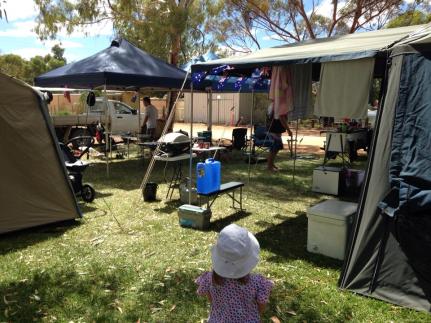 10947788_10153768875841808_512349644_n